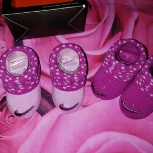 Nike Accessories - Nwt 2 nike booties 0-6 months girls Nike Accessories - Nwt 2 nike booties 0-6 months girls